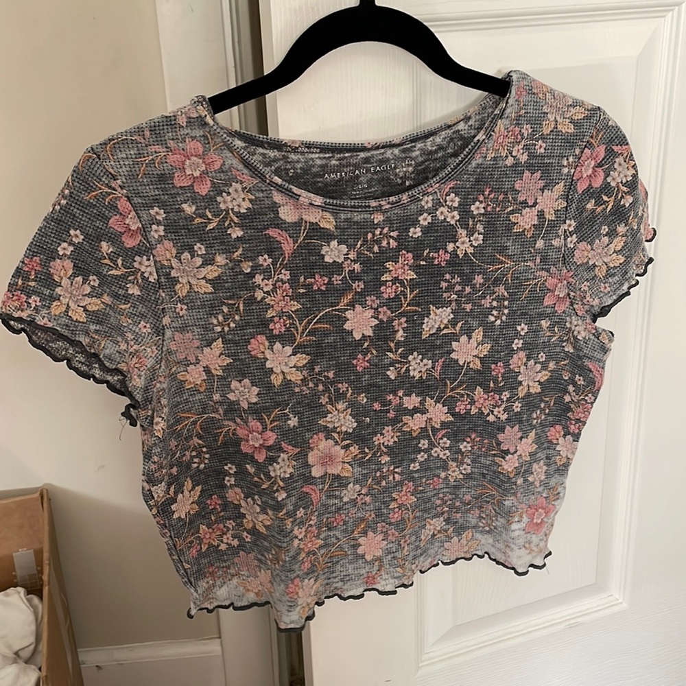 american eagle tee